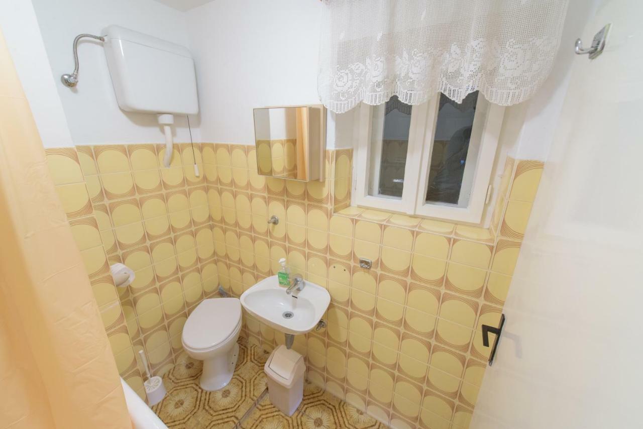 Apartman Lucijan Kaštela Extérieur photo